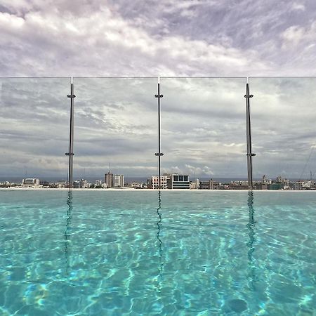 Courtyard By Marriott Santo Domingo Piantini Hotell Exteriör bild
