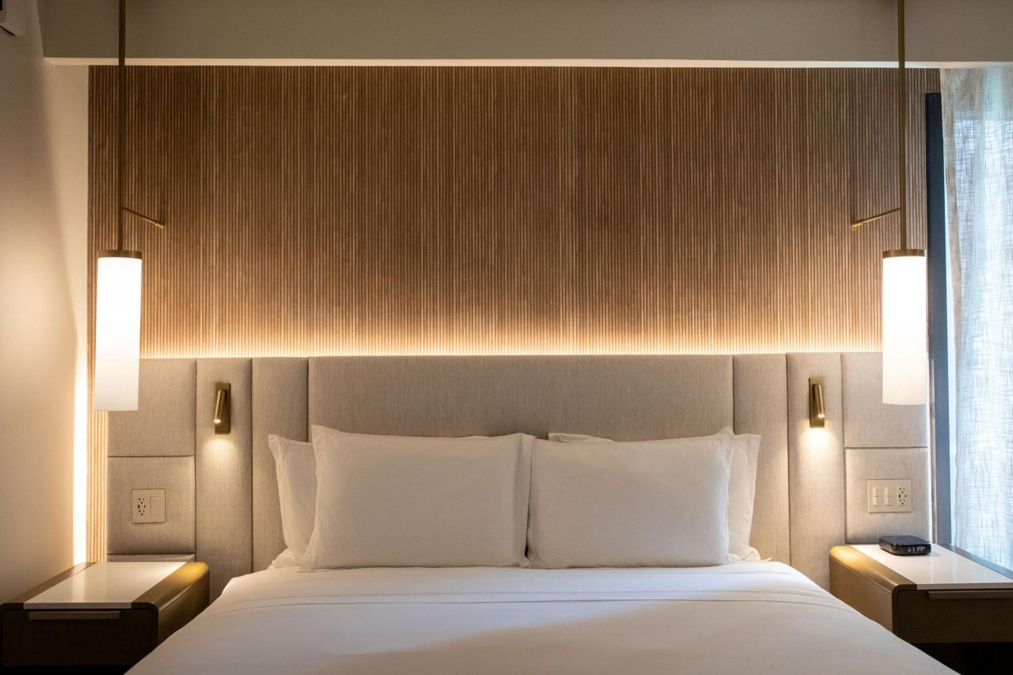 Courtyard By Marriott Santo Domingo Piantini Hotell Exteriör bild