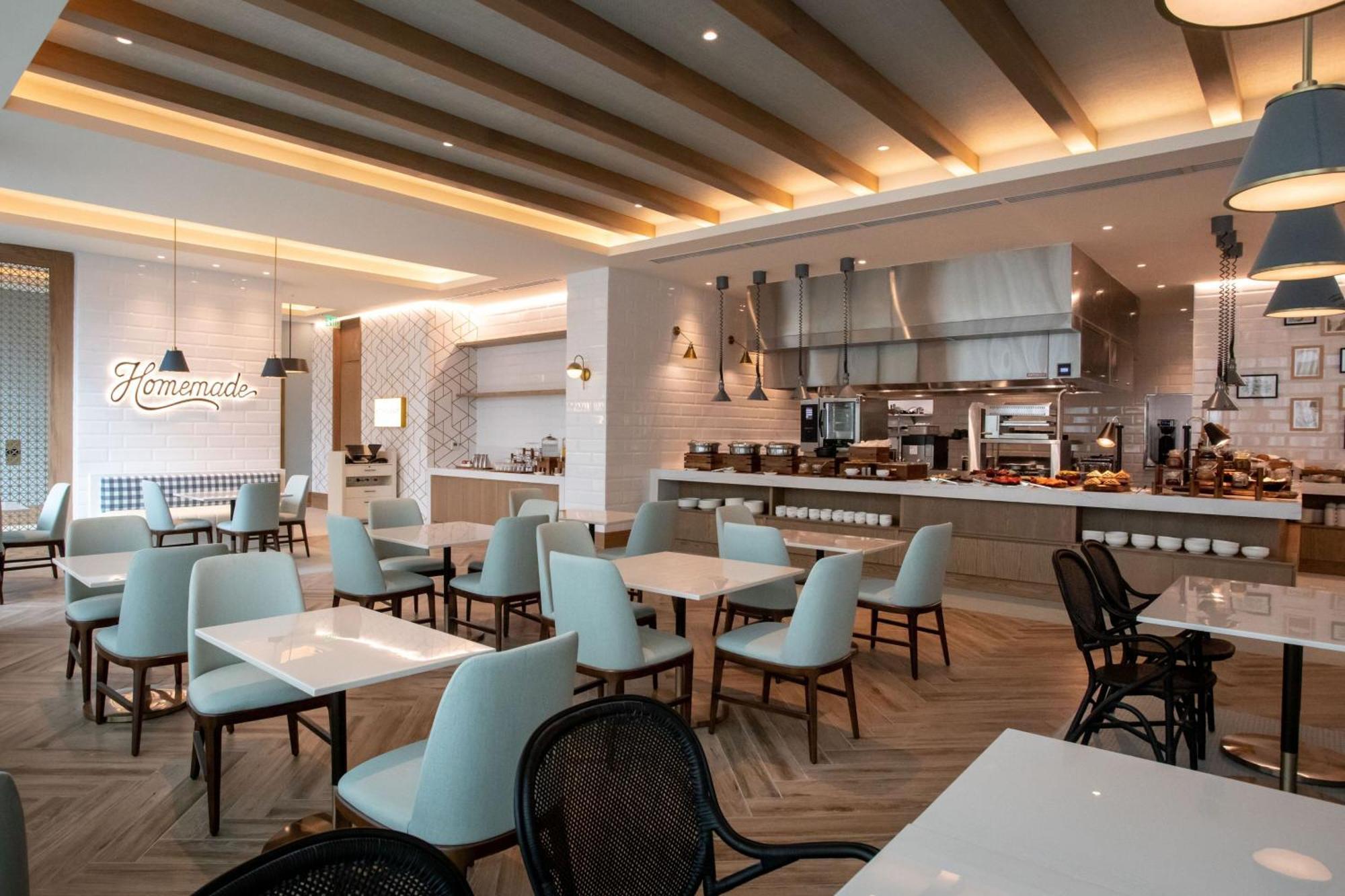 Courtyard By Marriott Santo Domingo Piantini Hotell Exteriör bild
