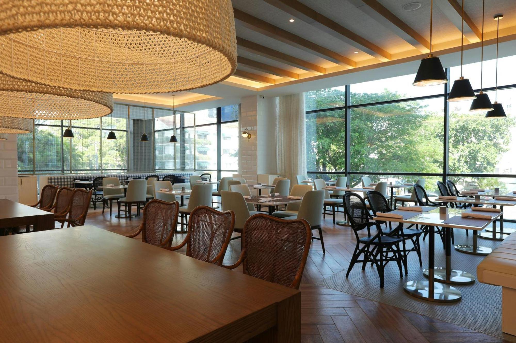 Courtyard By Marriott Santo Domingo Piantini Hotell Exteriör bild